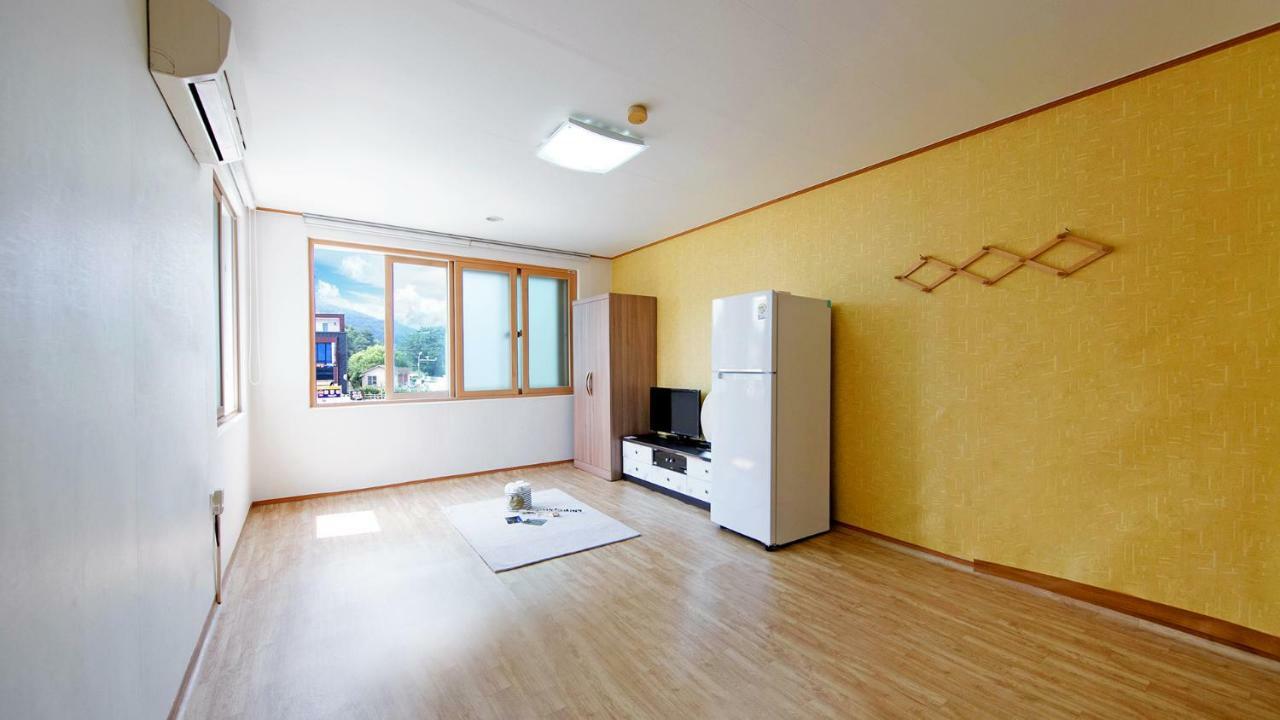Samcheok Sol Beach Pension Exterior foto