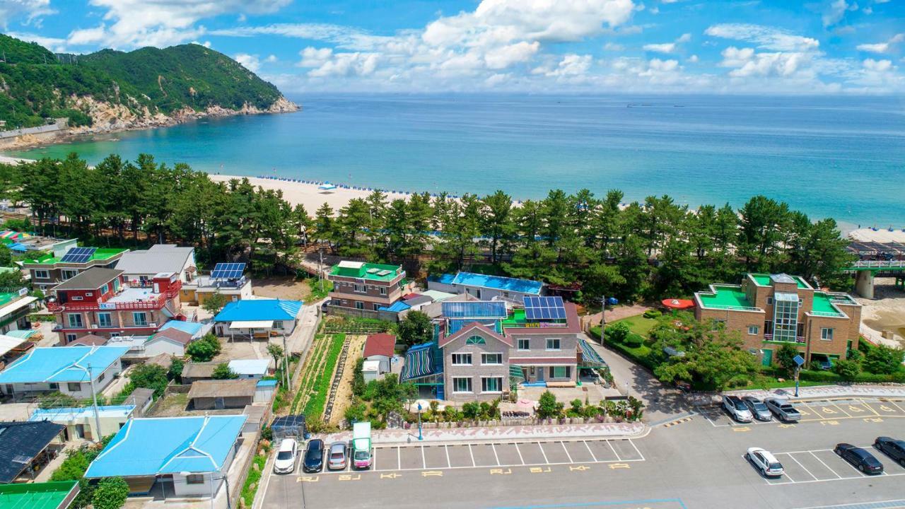 Samcheok Sol Beach Pension Exterior foto